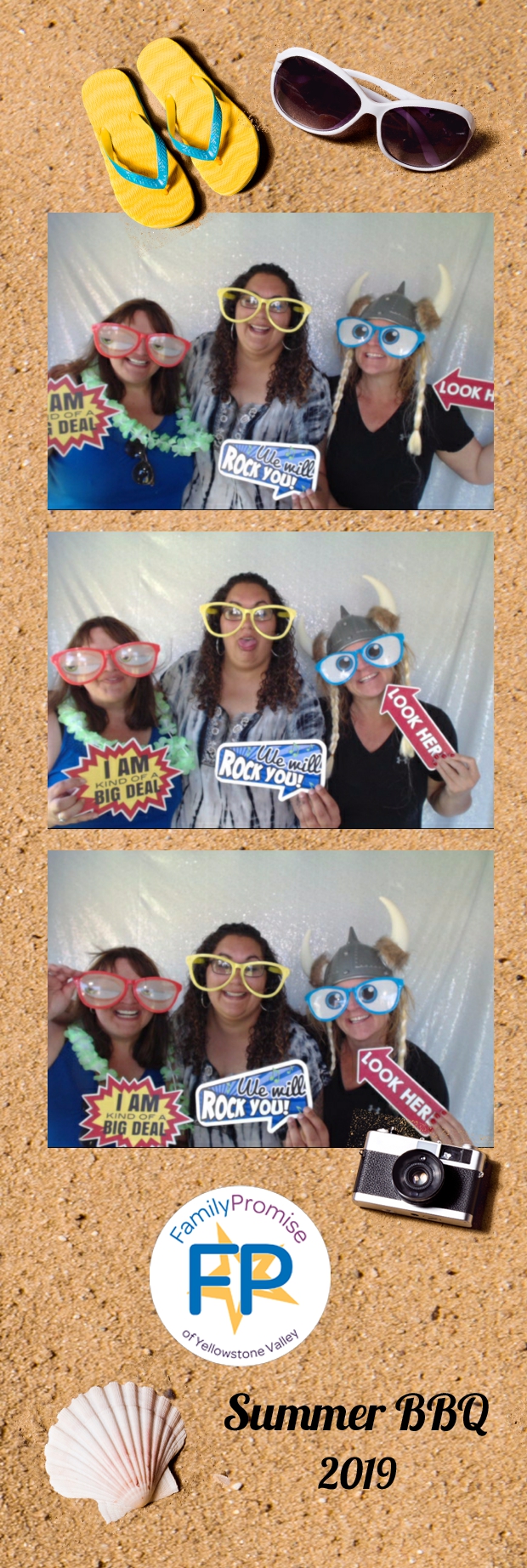 Family BBQ | View more photos from the event at gallery.photoboothbillings.com/u/PhotoBoothBillings/Family-BBQ
